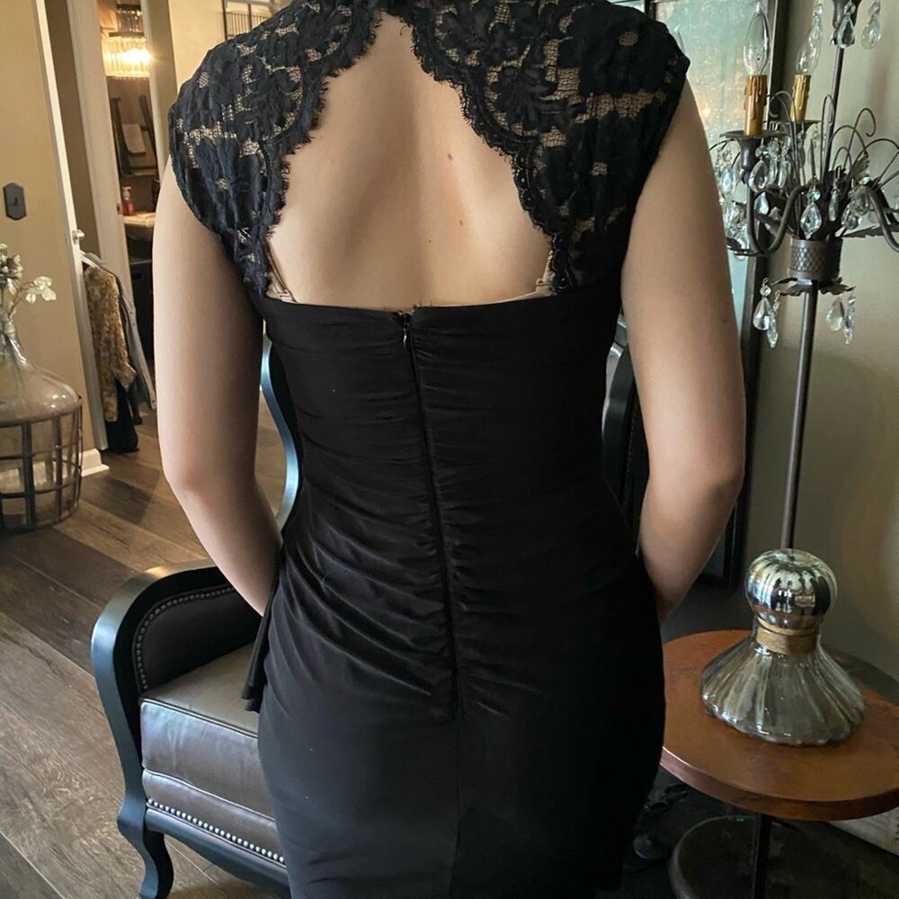 Very sexy little black dress lace Cache dress Size 0